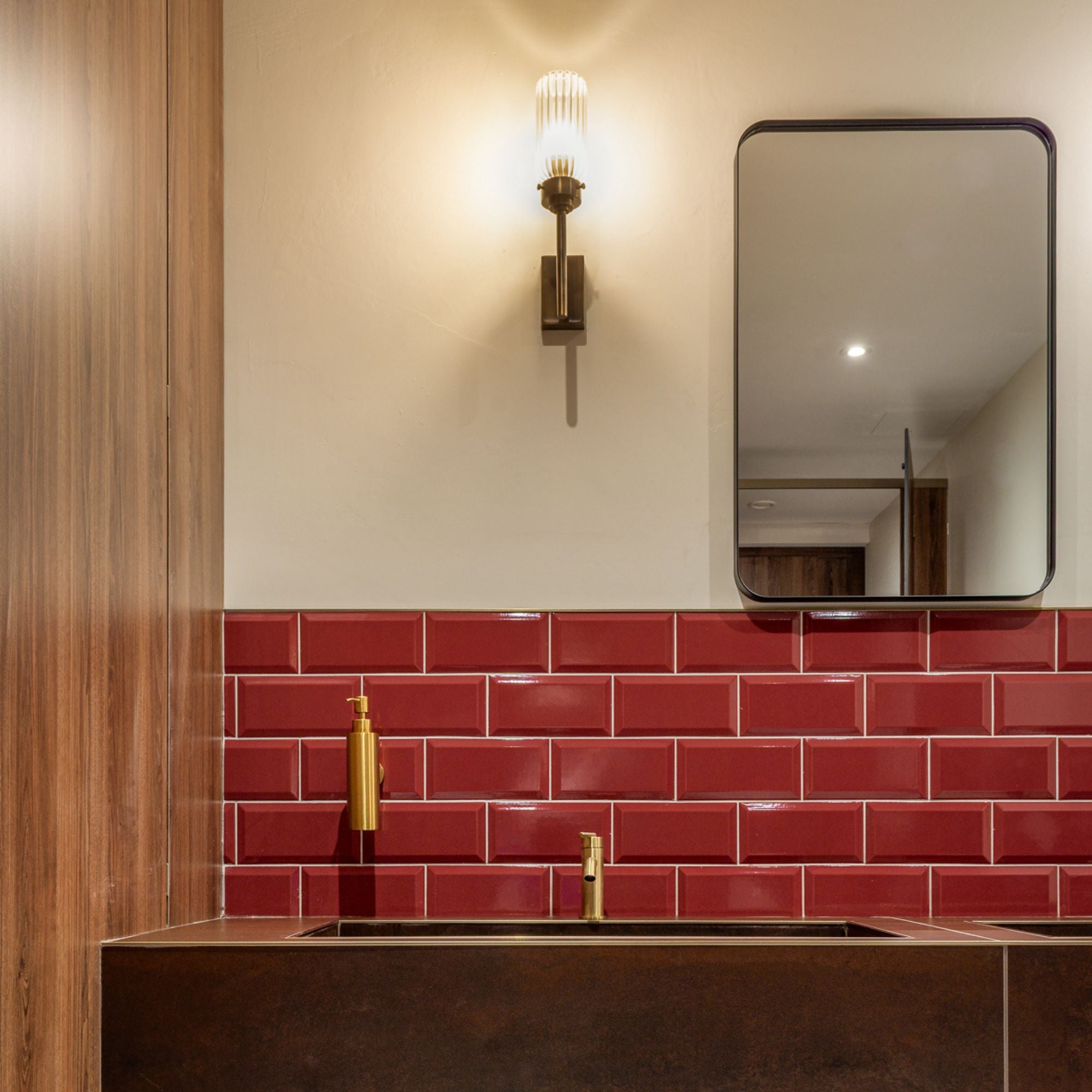Solti Wall Light