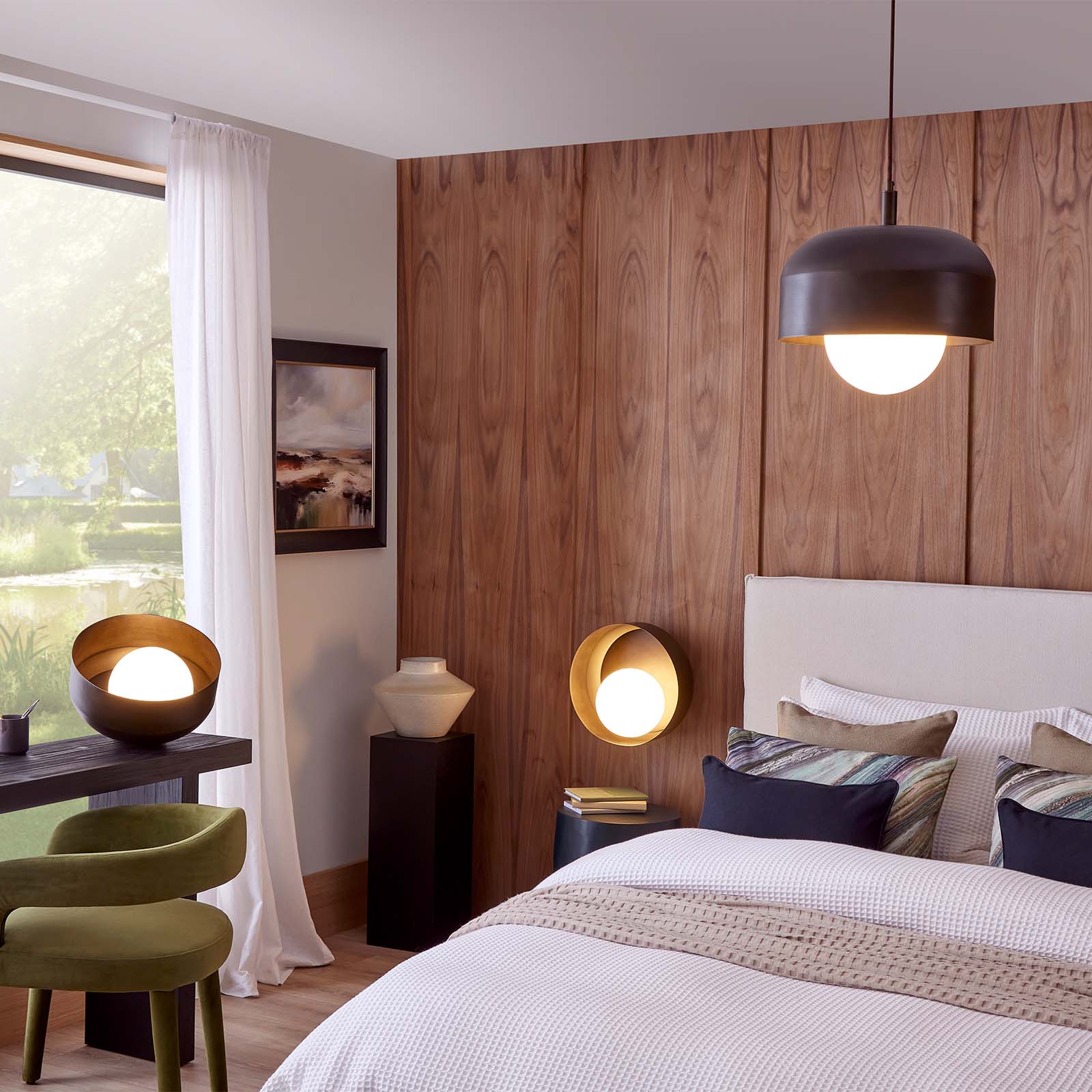 Bourbon Opal Table Lamp