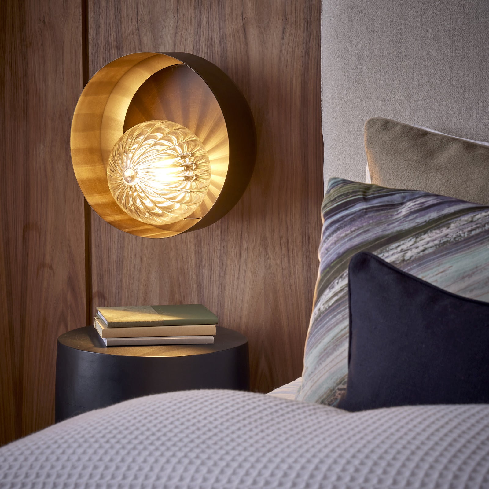 Bourbon Reeded Wall Light