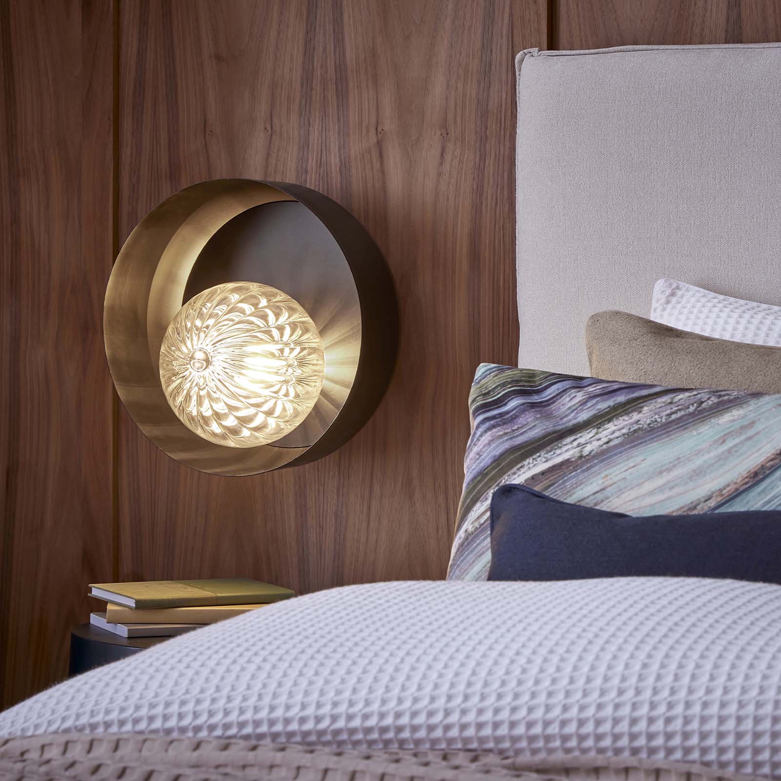 Bourbon Reeded Wall Light