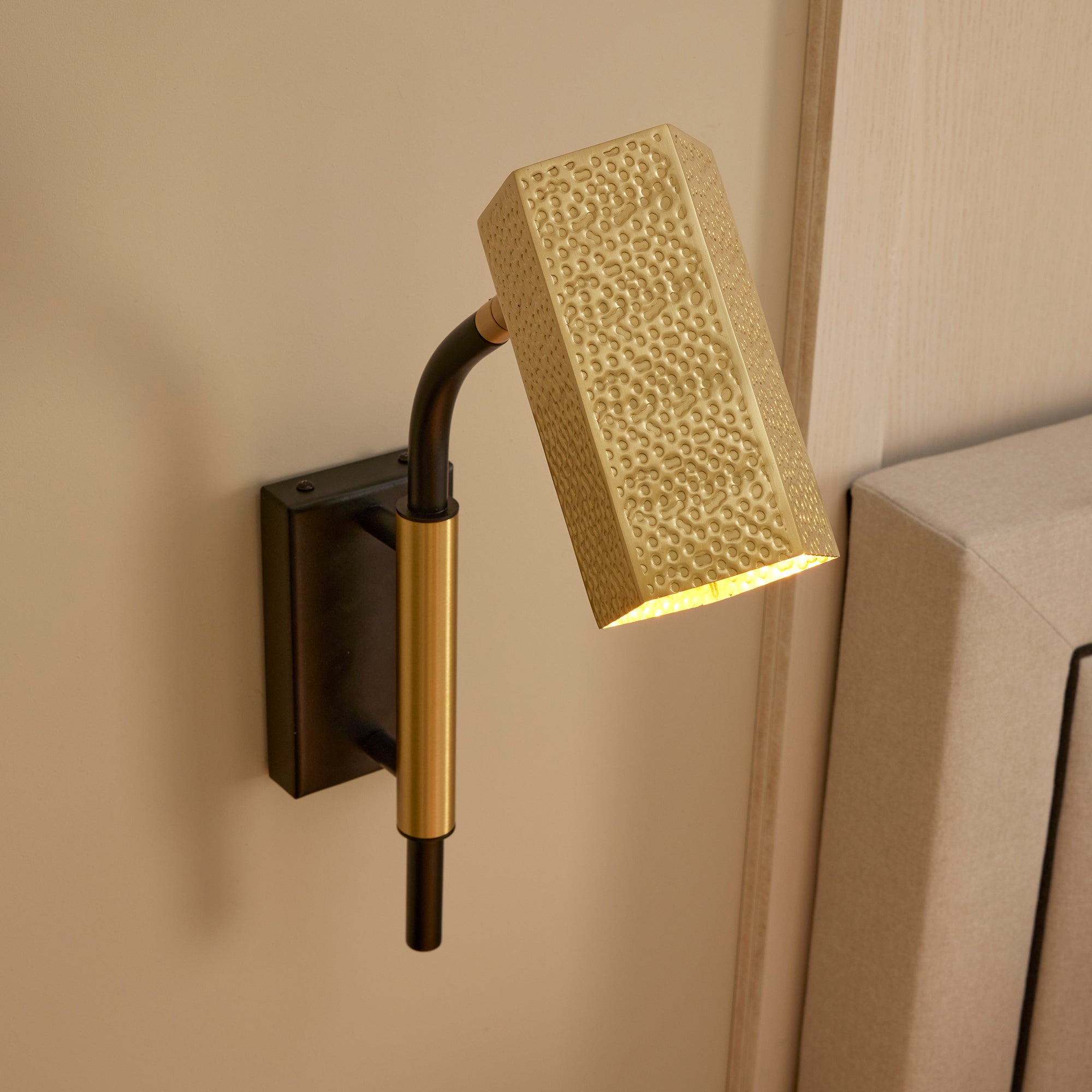 Cairo Wall Light