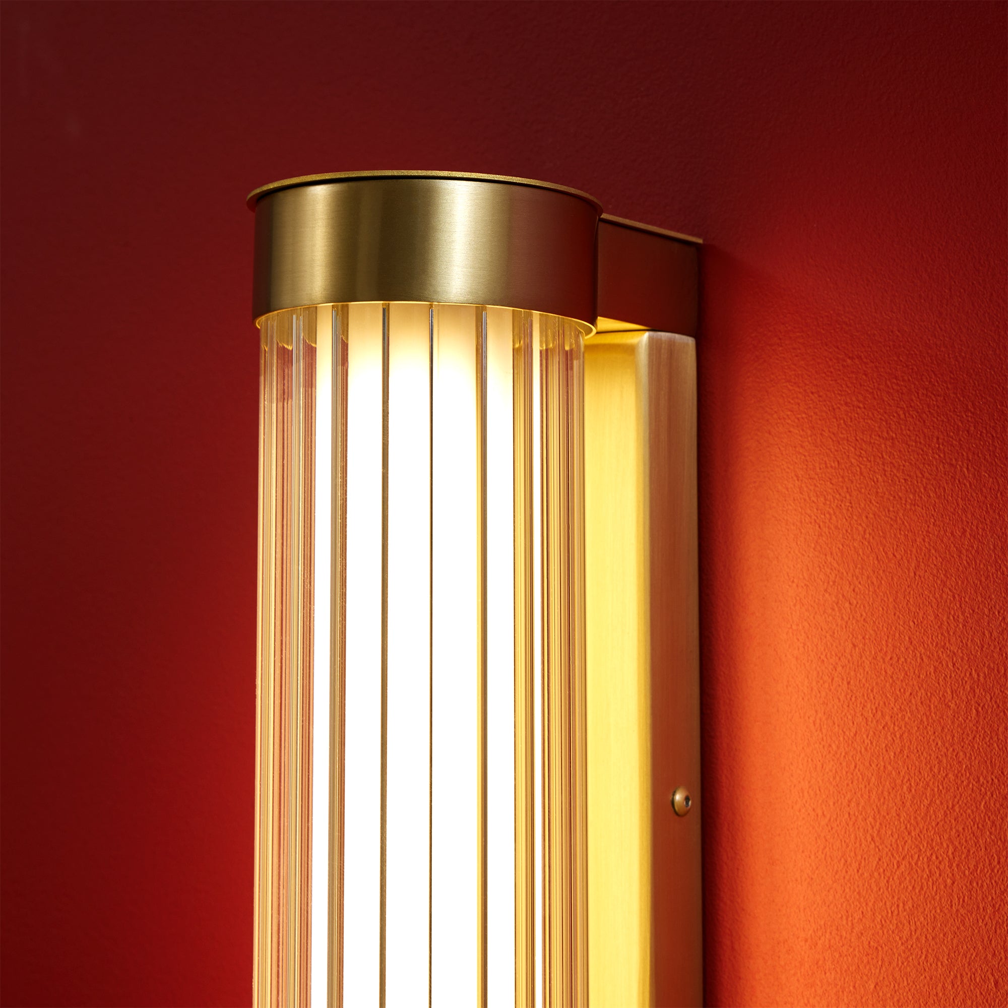 Clarity Wall Light Medium