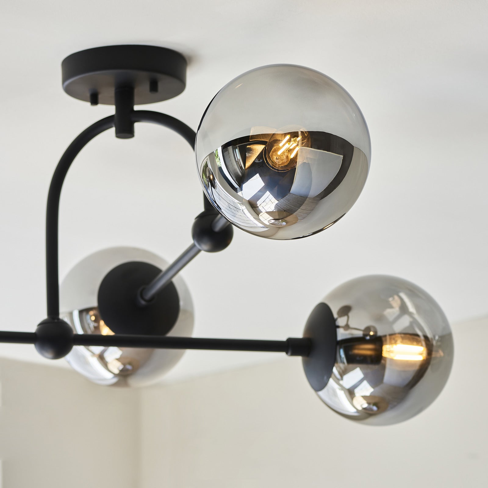 Kanata Semi flush