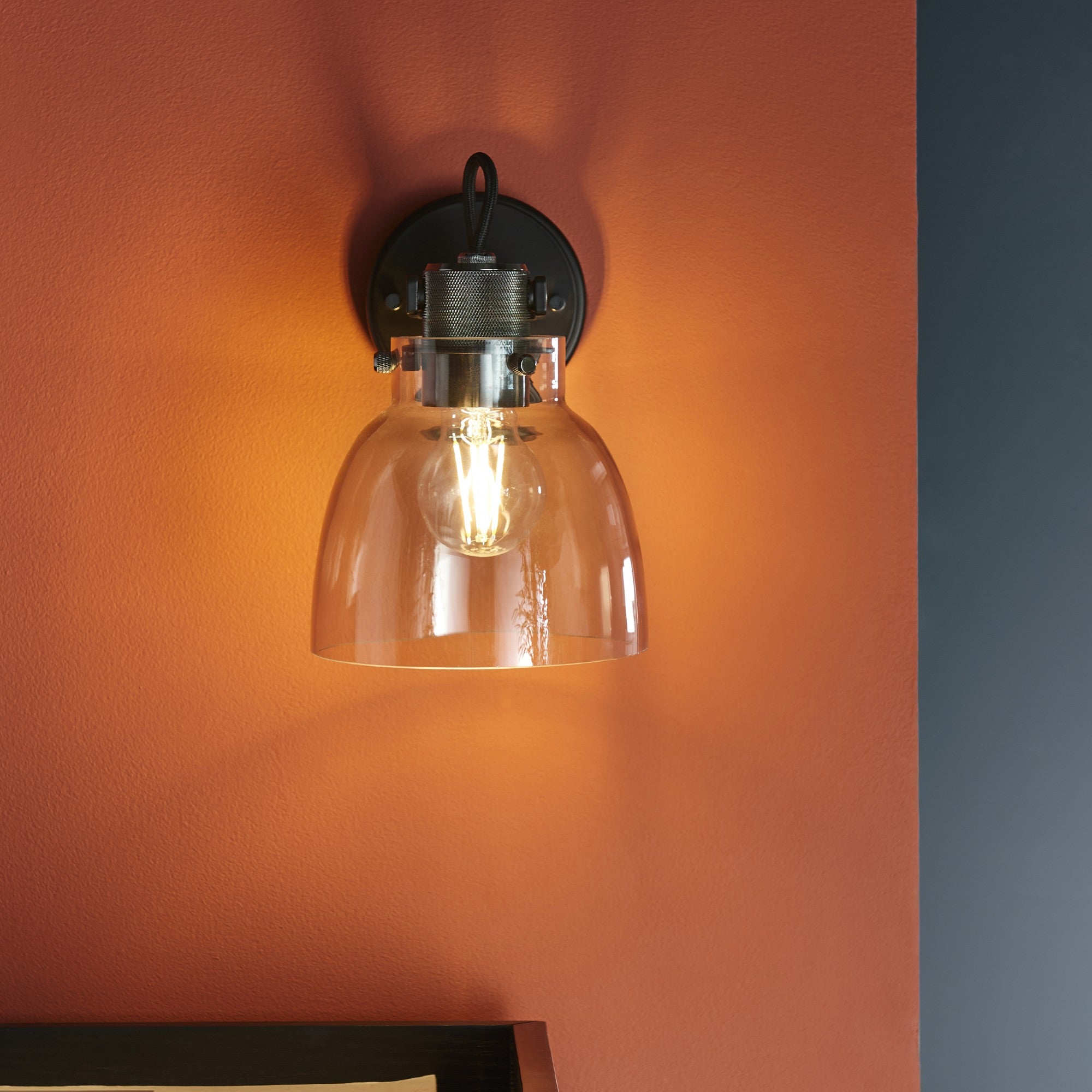 Metro Wall Light