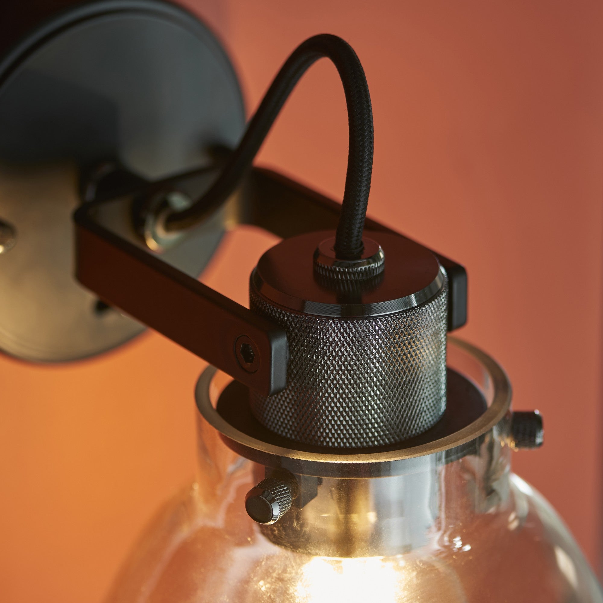 Metro Wall Light