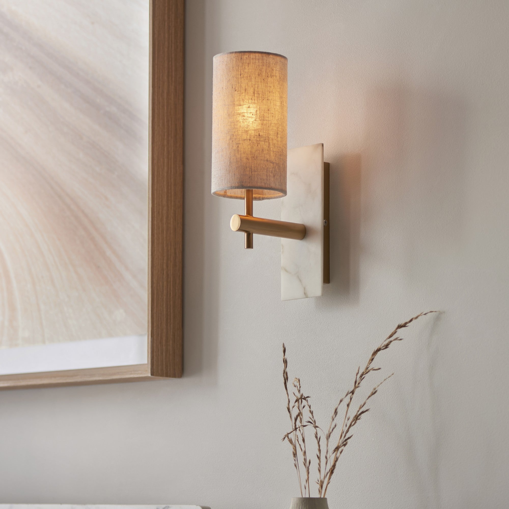 Mira Wall Light