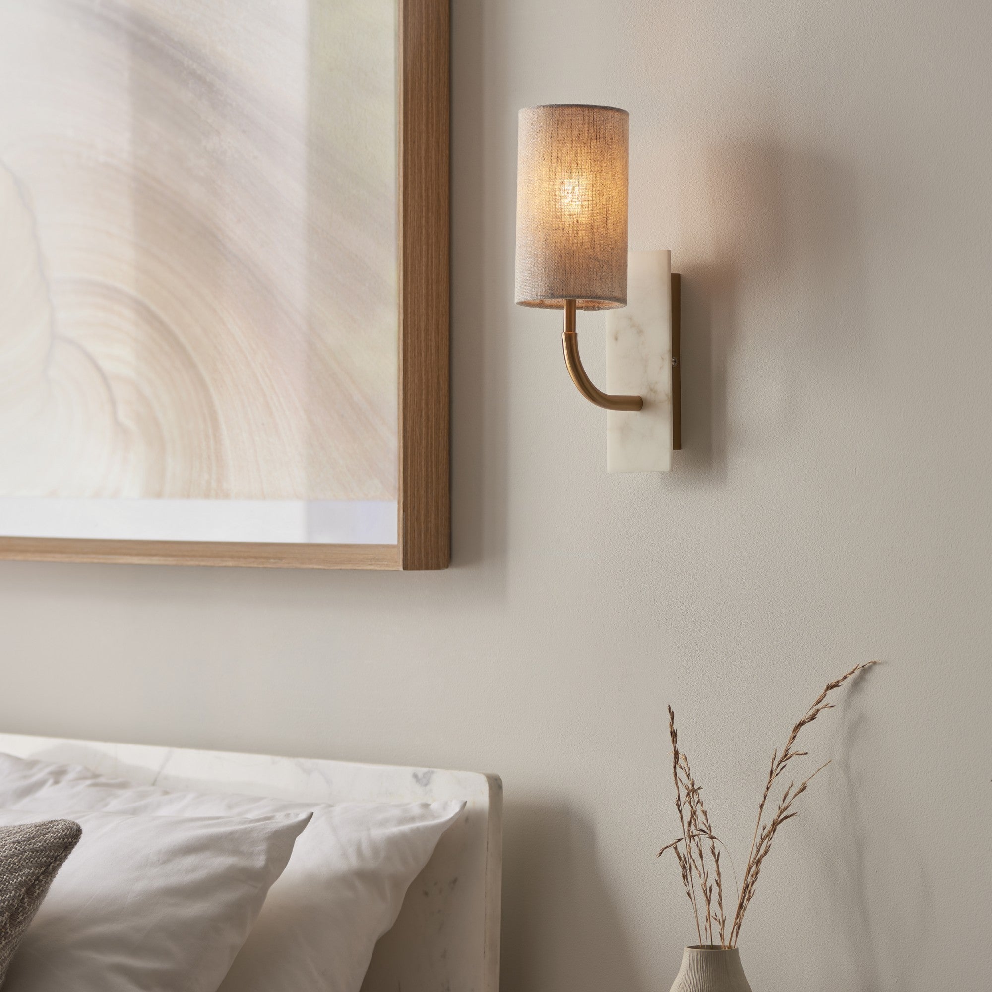 Mira Curved Wall Light