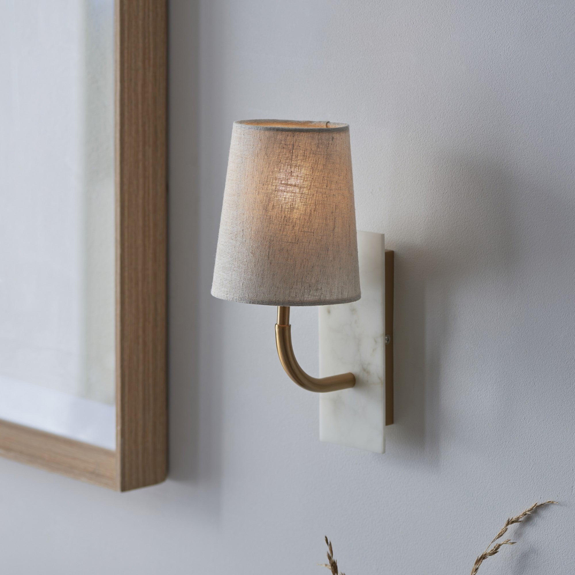 Mira Curved Wall Light