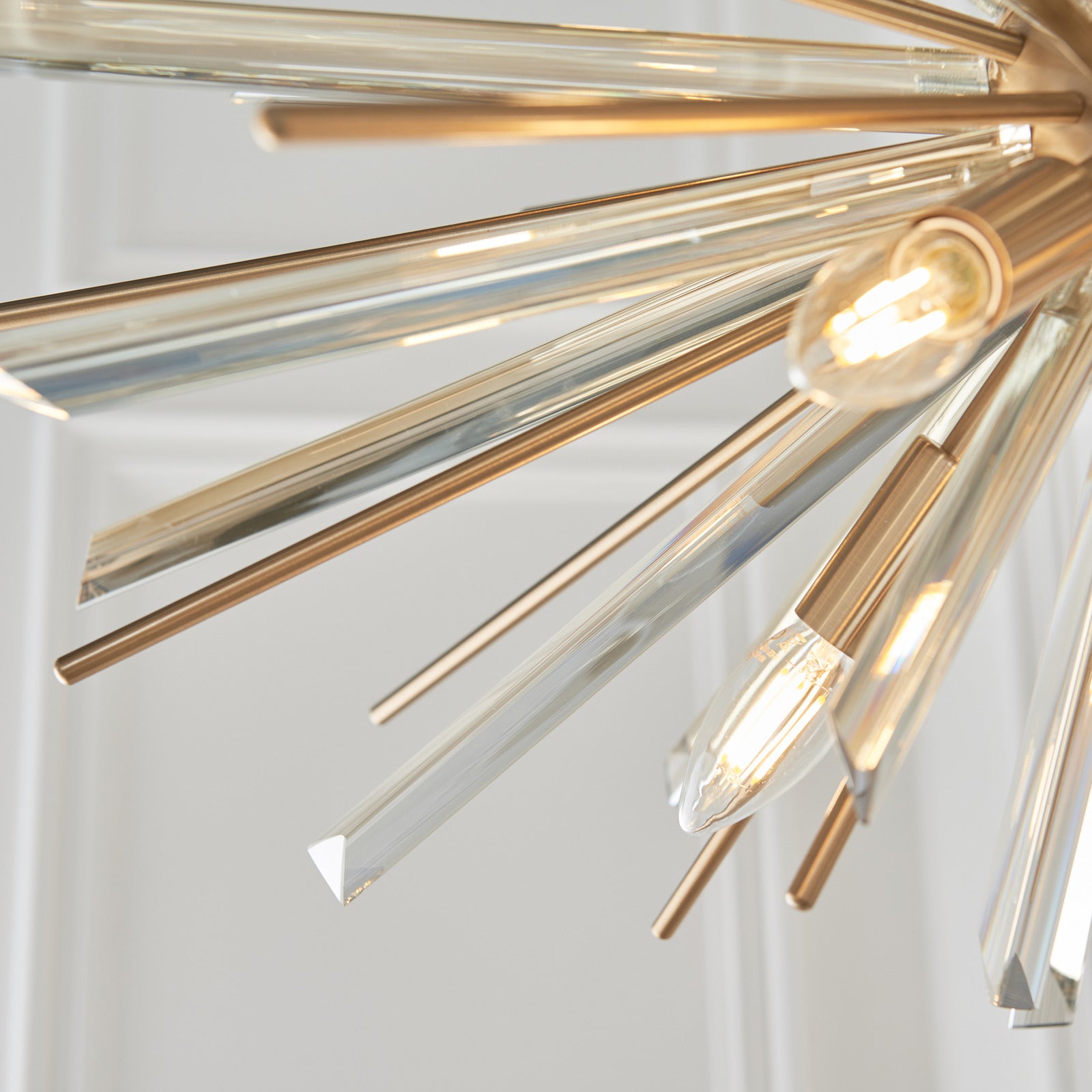 Nahlia 8-light Pendant