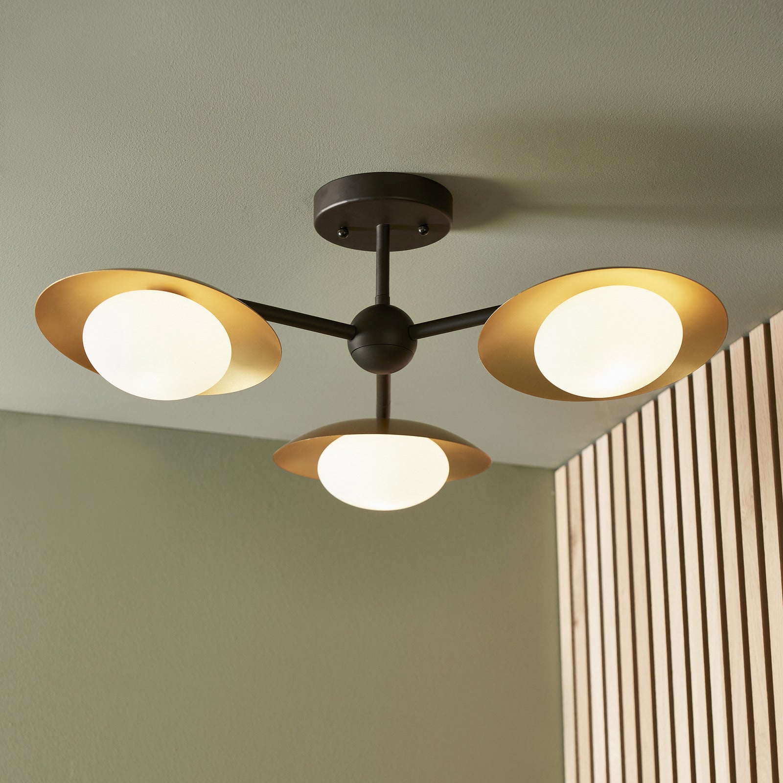 Saturn 3-light Semi flush