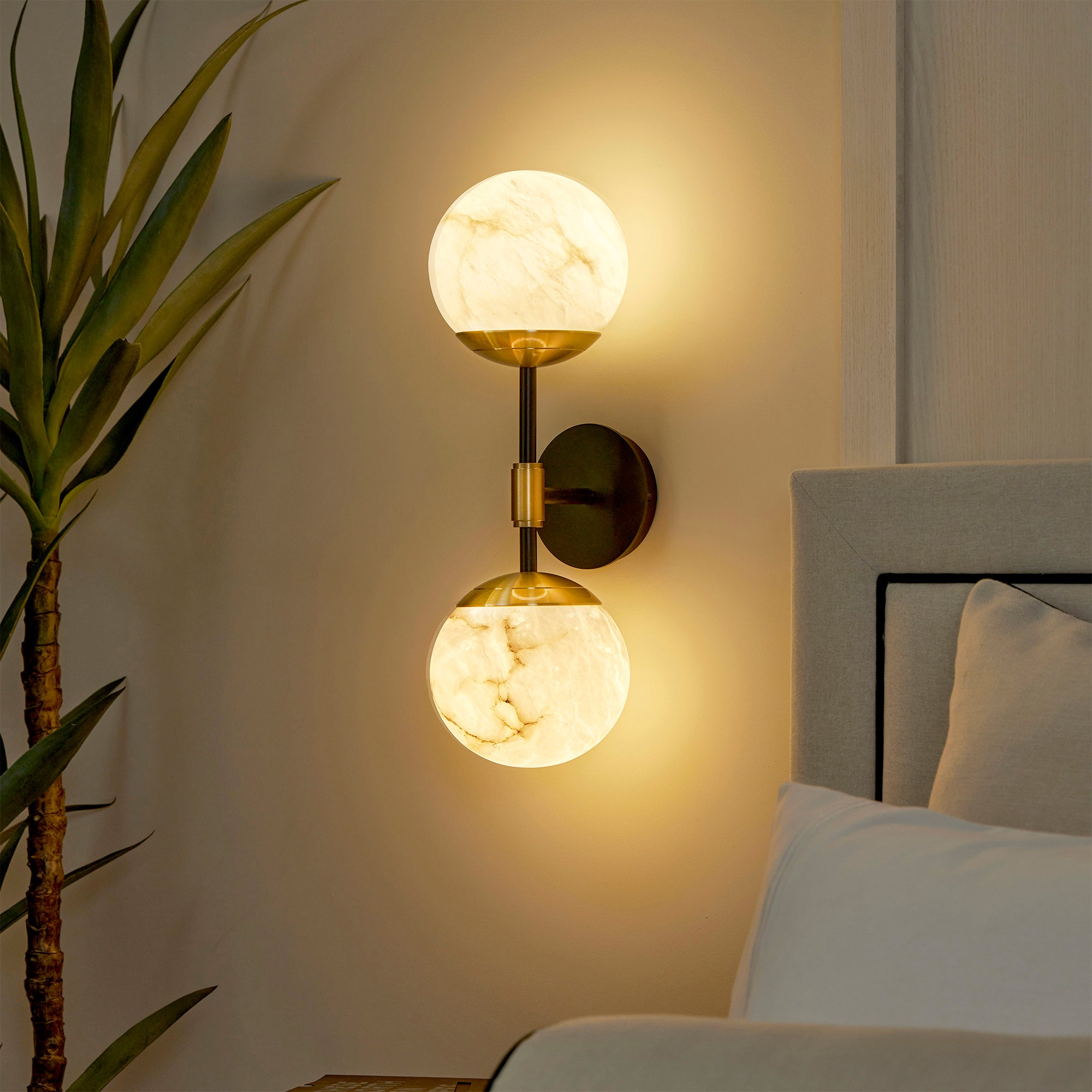 IO Twin Wall Light
