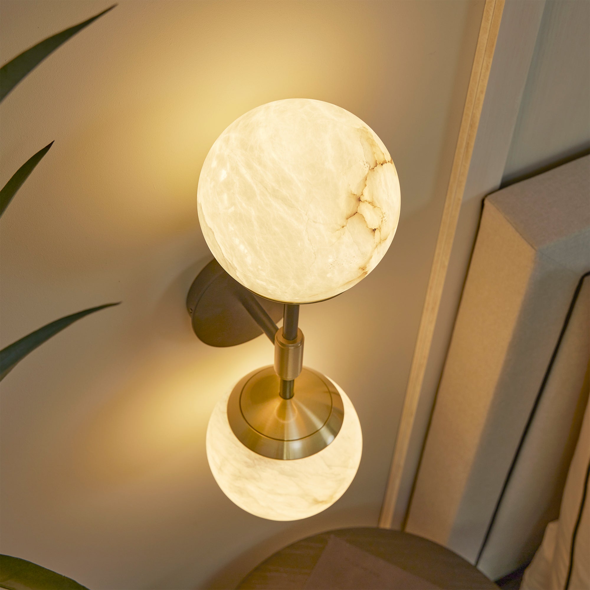 IO Twin Wall Light