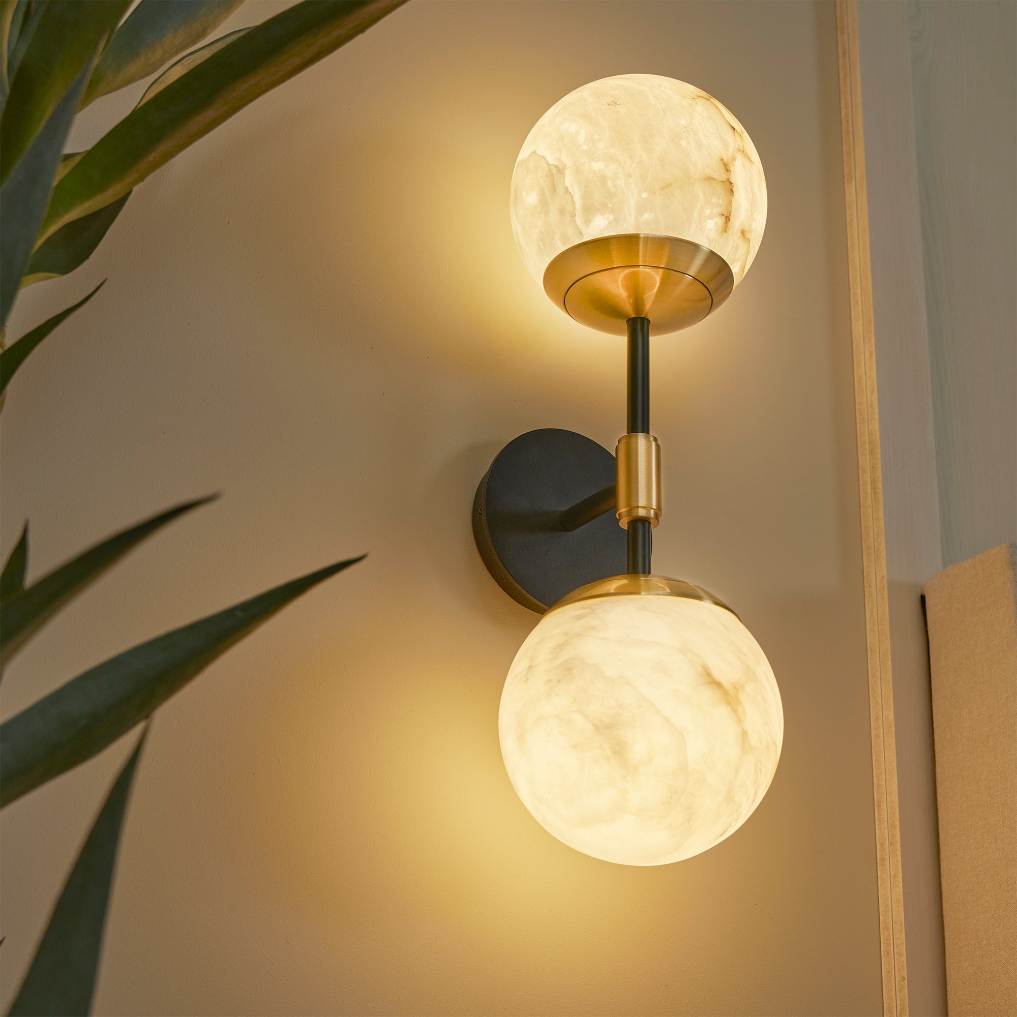 IO Twin Wall Light
