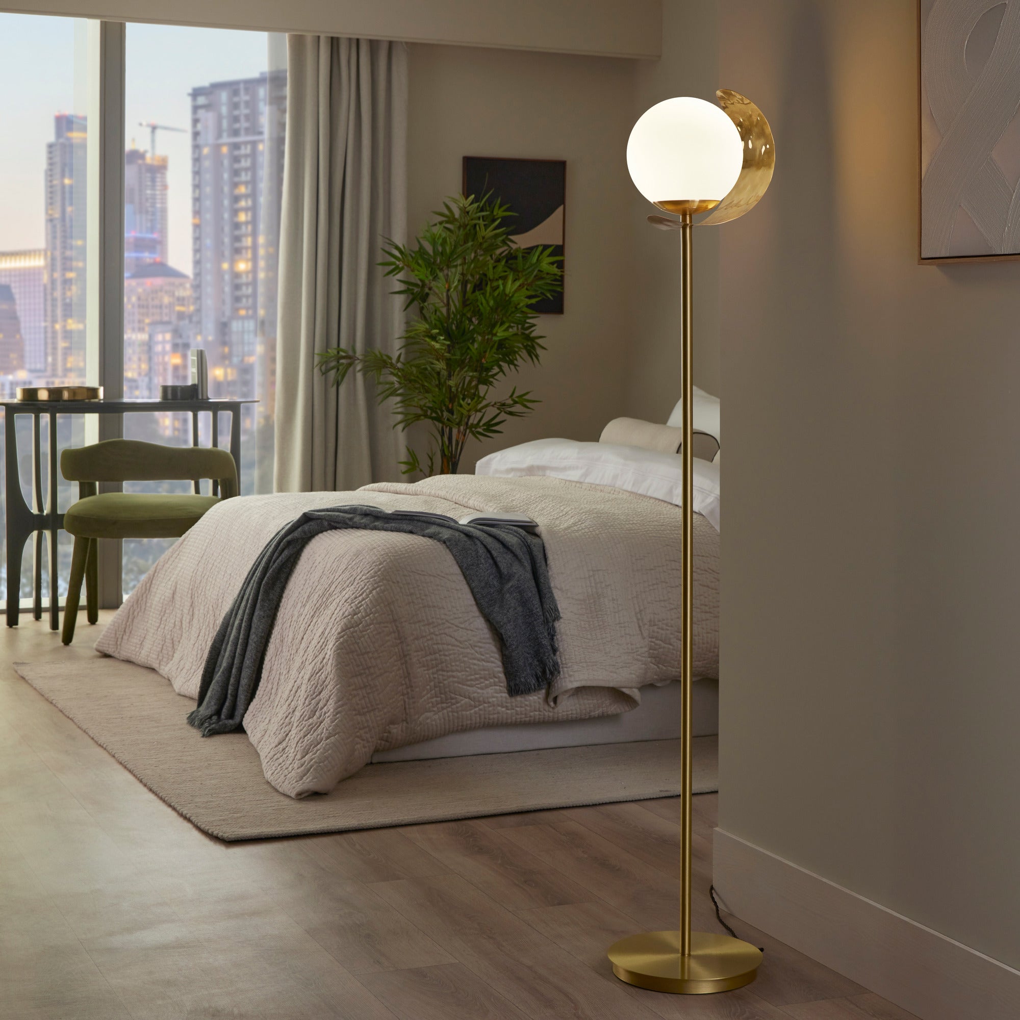 Callisto Floor Lamp