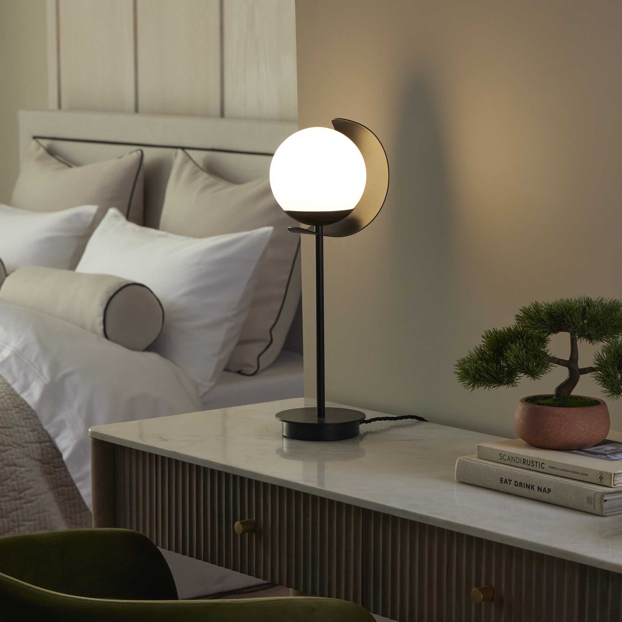Callisto Opal Table Lamp