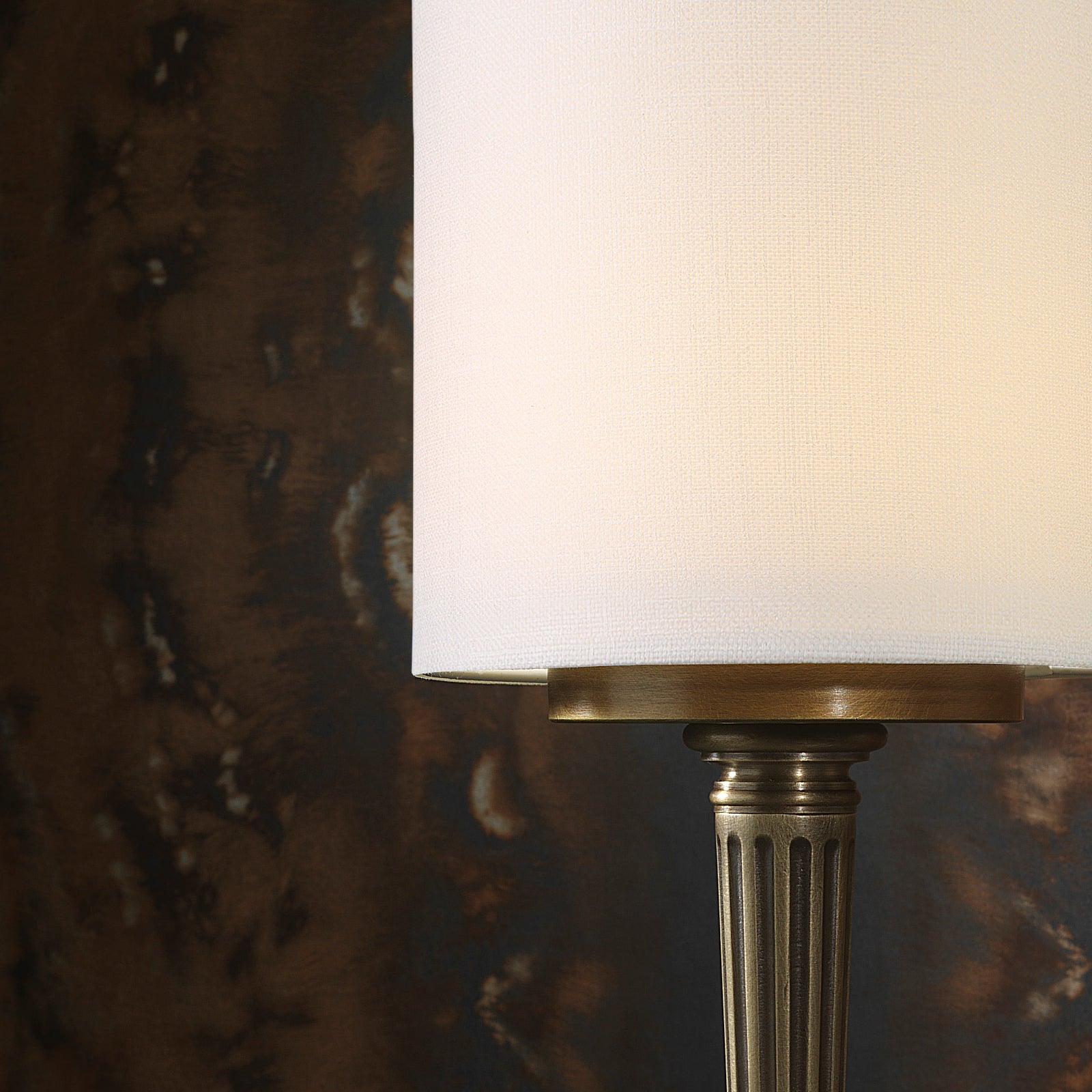 Chelton Rechargeable Table Lamp