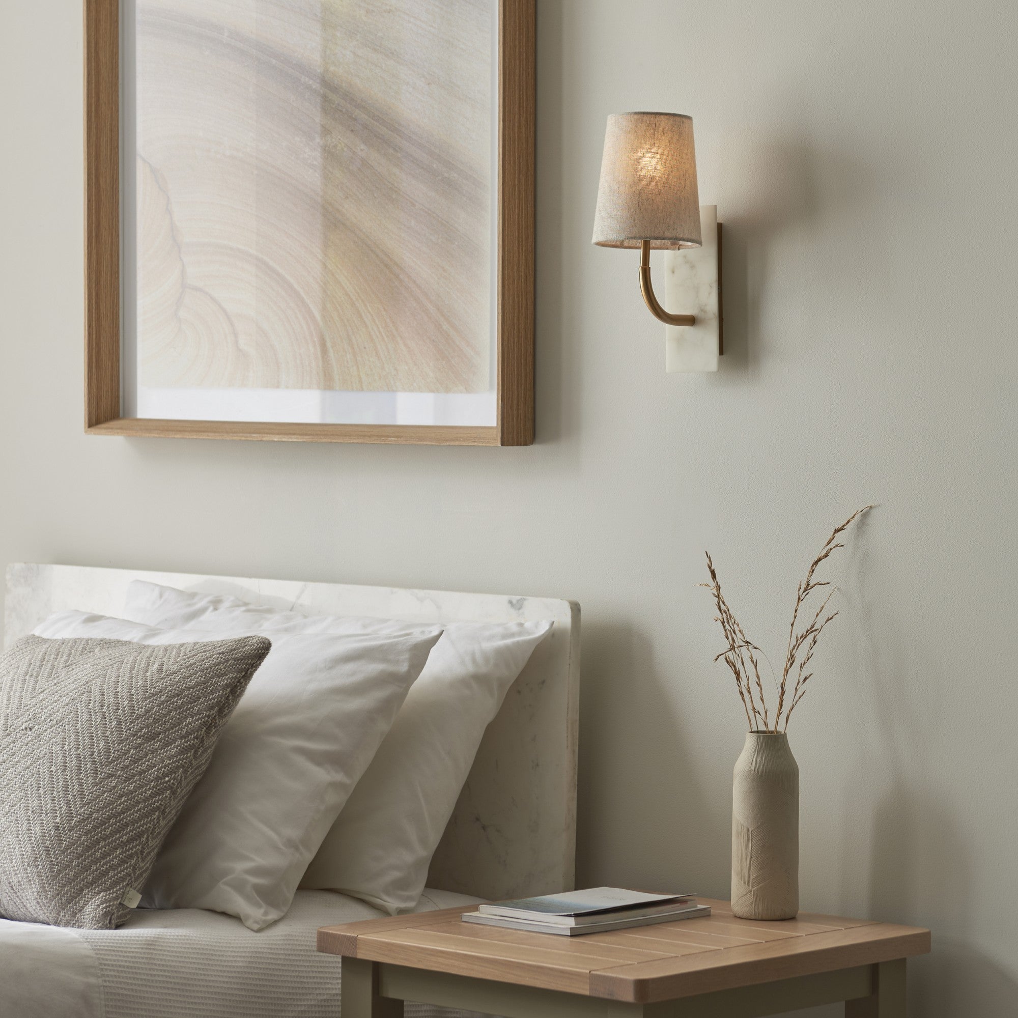 Mira Curved Wall Light