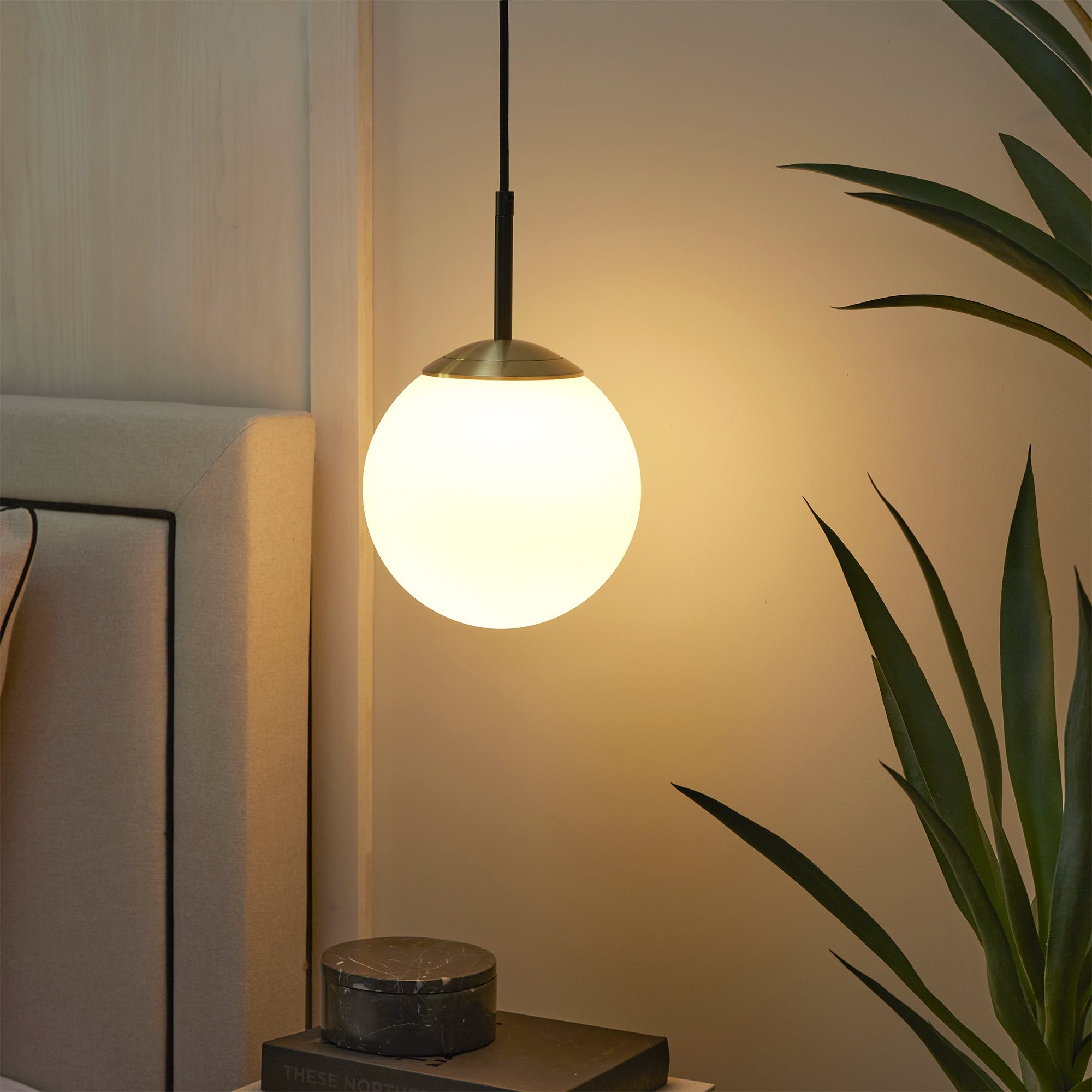 IO Single Pendant Large