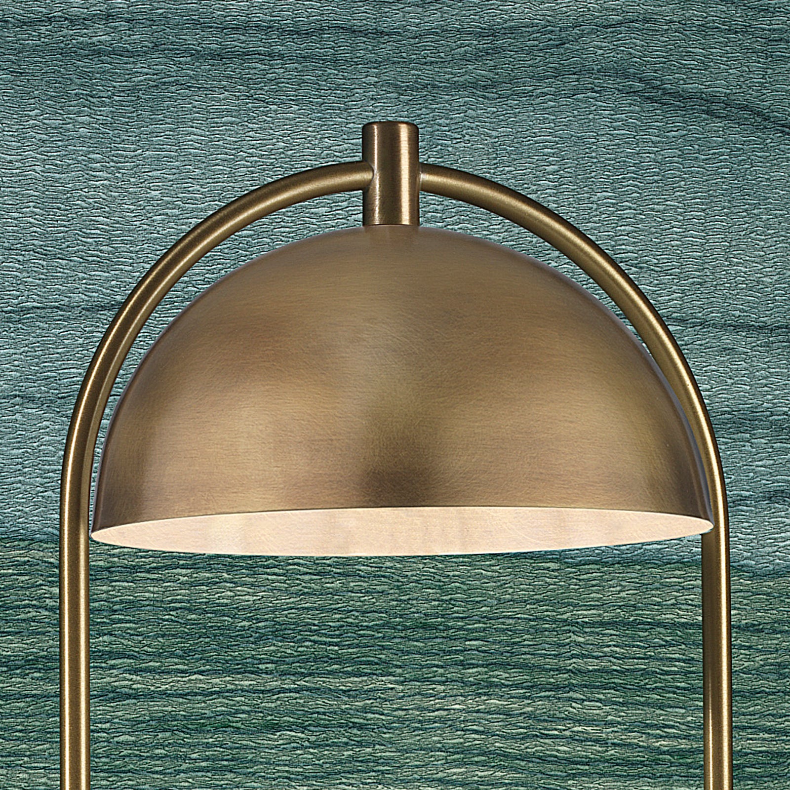 Iveston Table Lamp