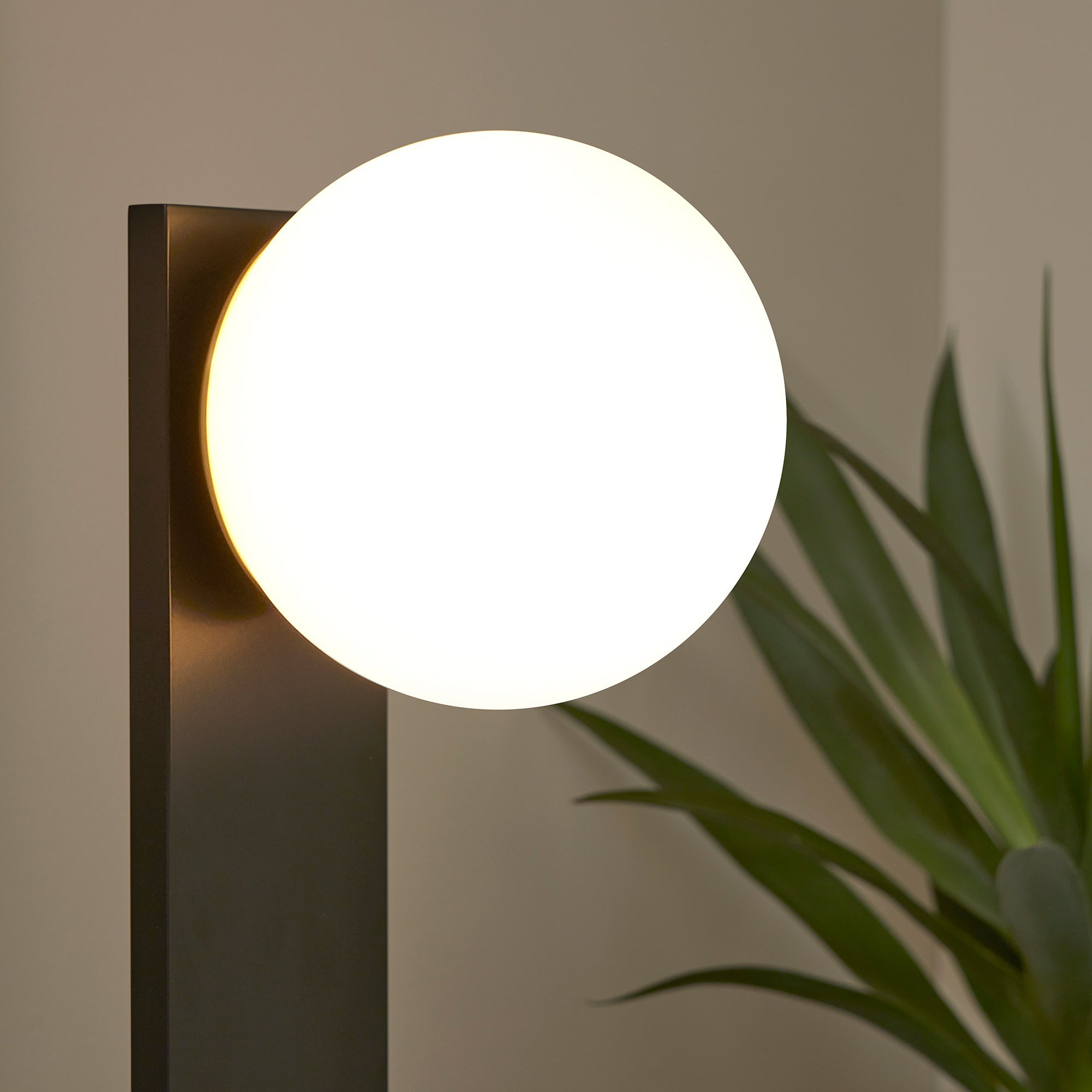 Jura Globe Floor Lamp