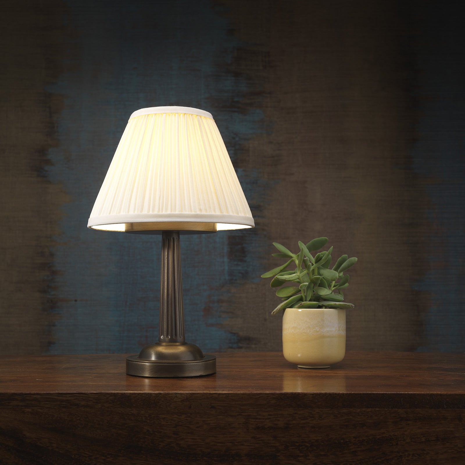 Lutton Rechargeable Table Lamp